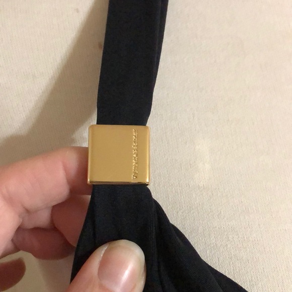 Host Pick! 🥳 Victoria’s Secret Swim Top NWOT - Picture 5 of 8